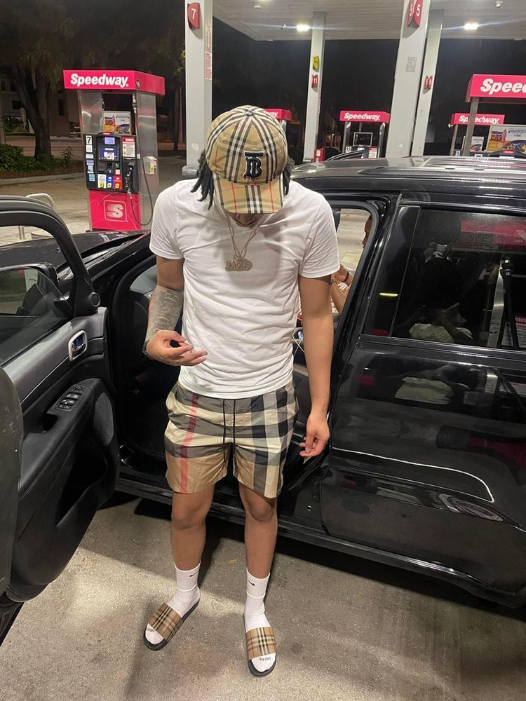 Outfit Burberry  x Nike x Ralph Lauren Polo Summer