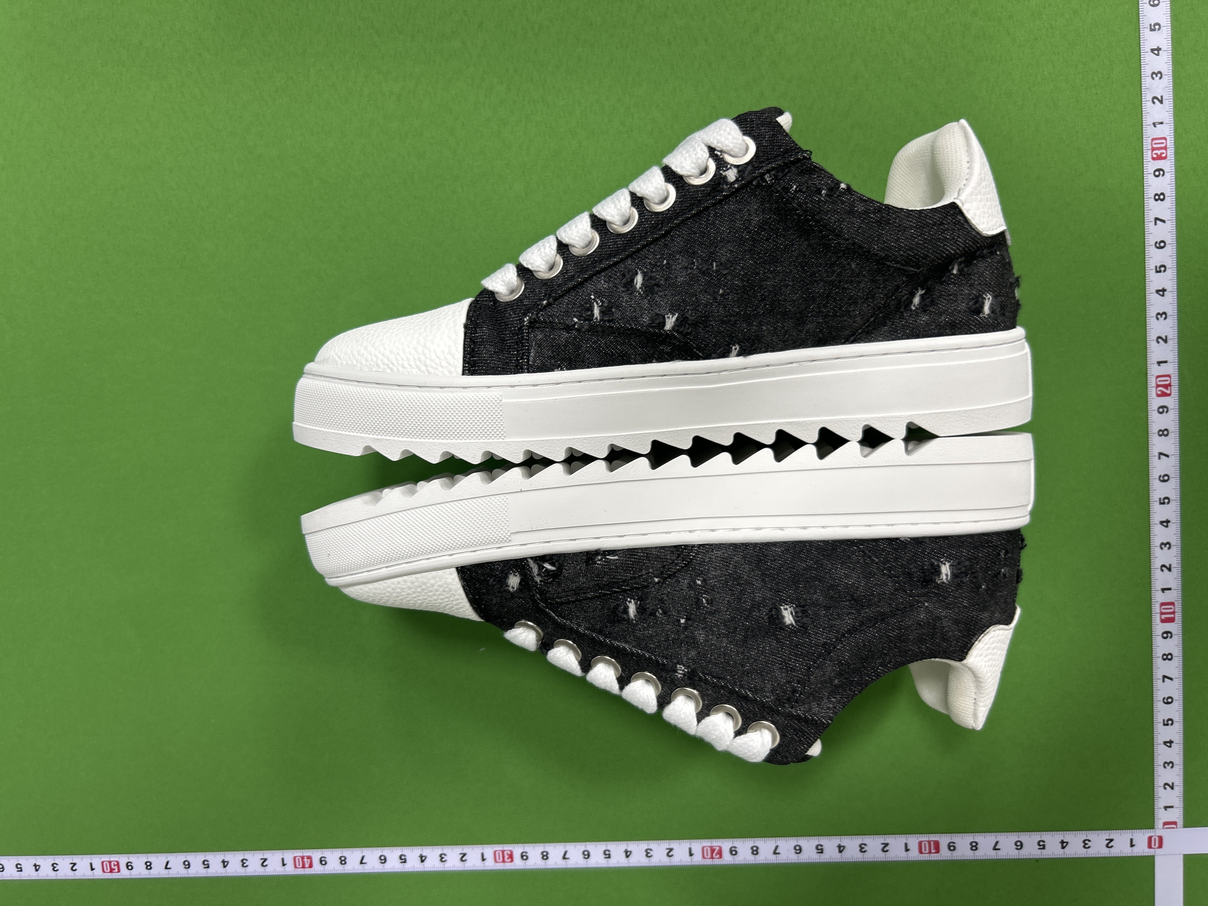 Numeris shoes