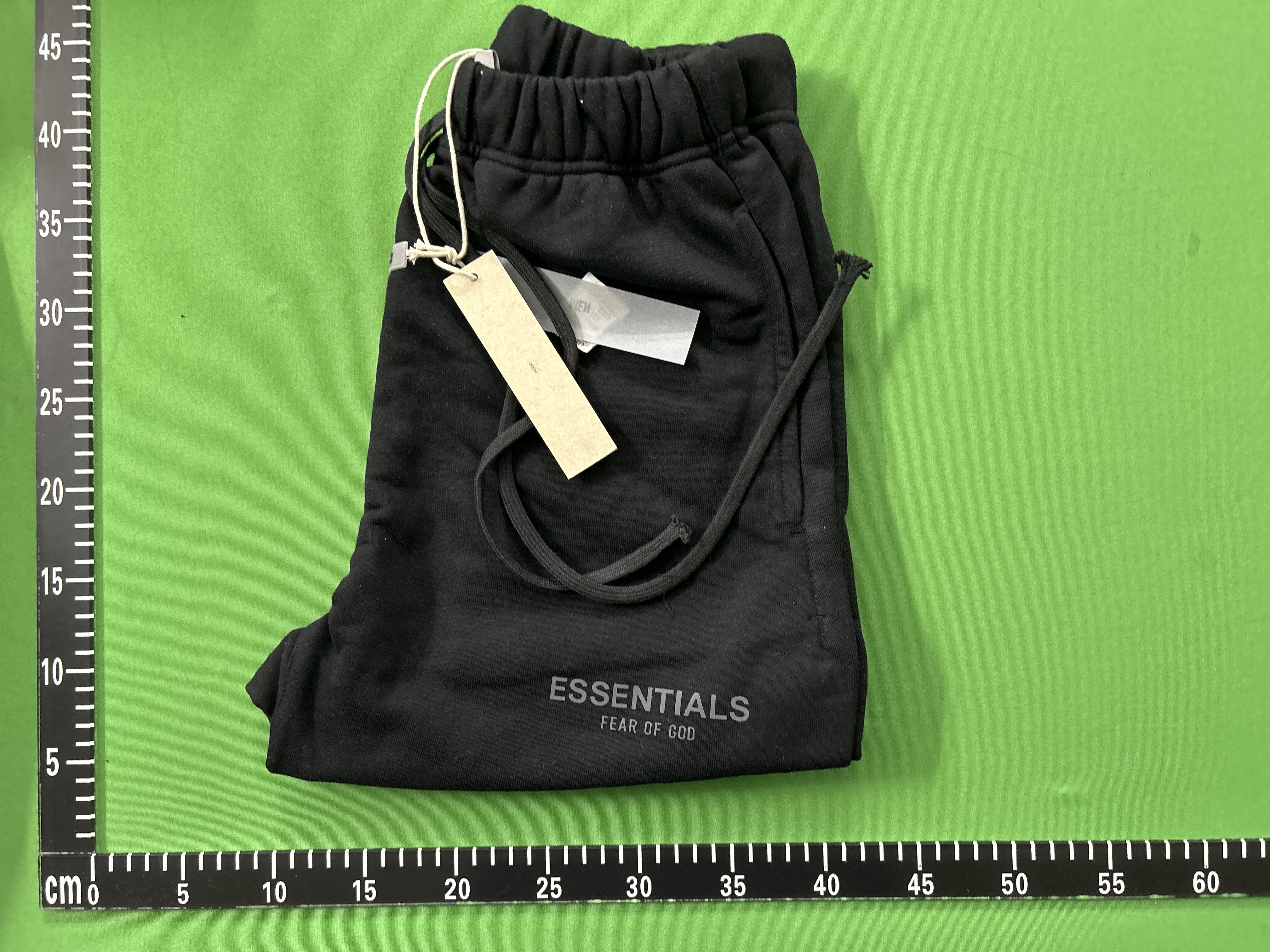 Essentials Shorts (+7 styles)