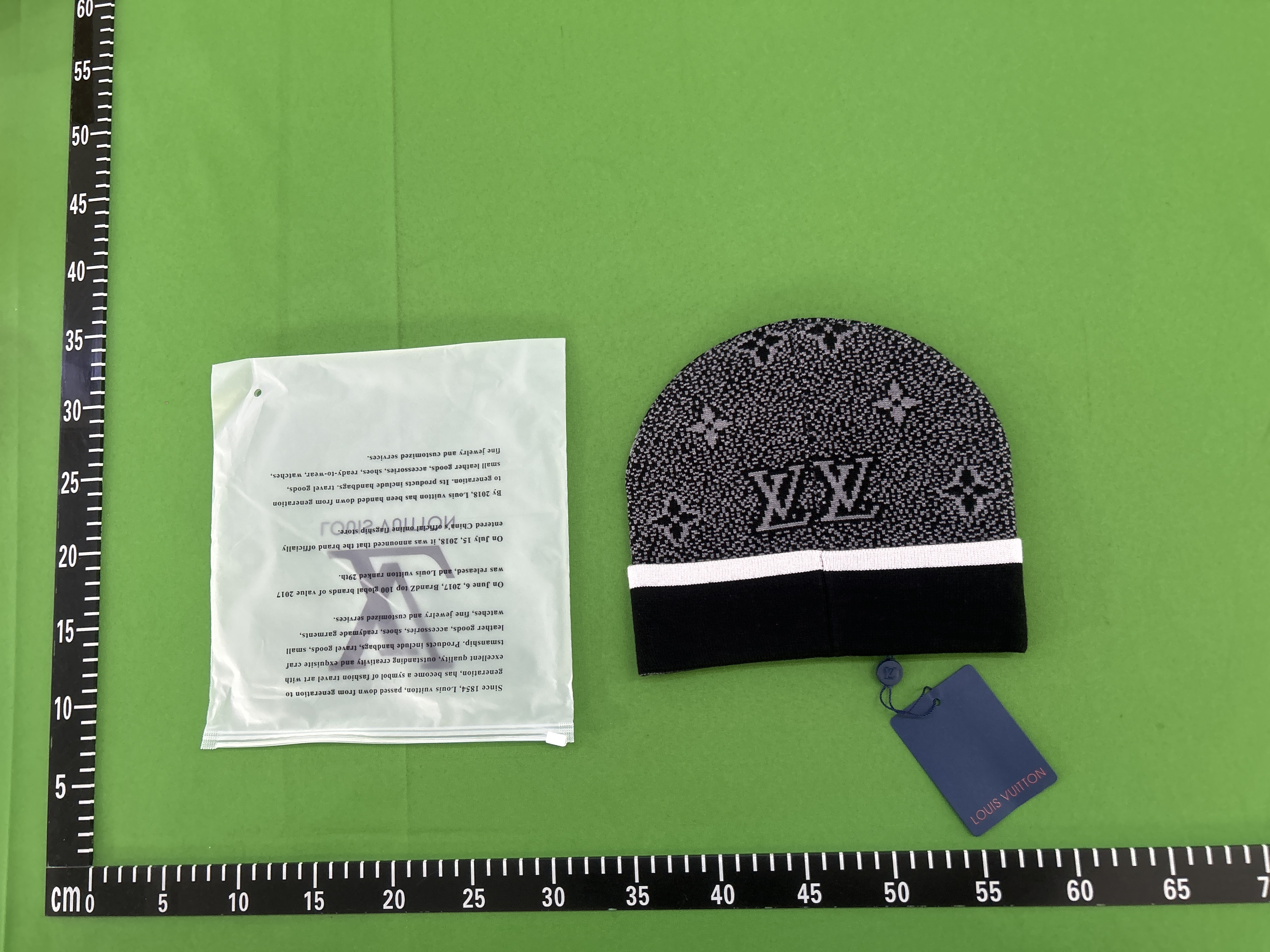 Louis Vuitton beannies (+5 Styles)