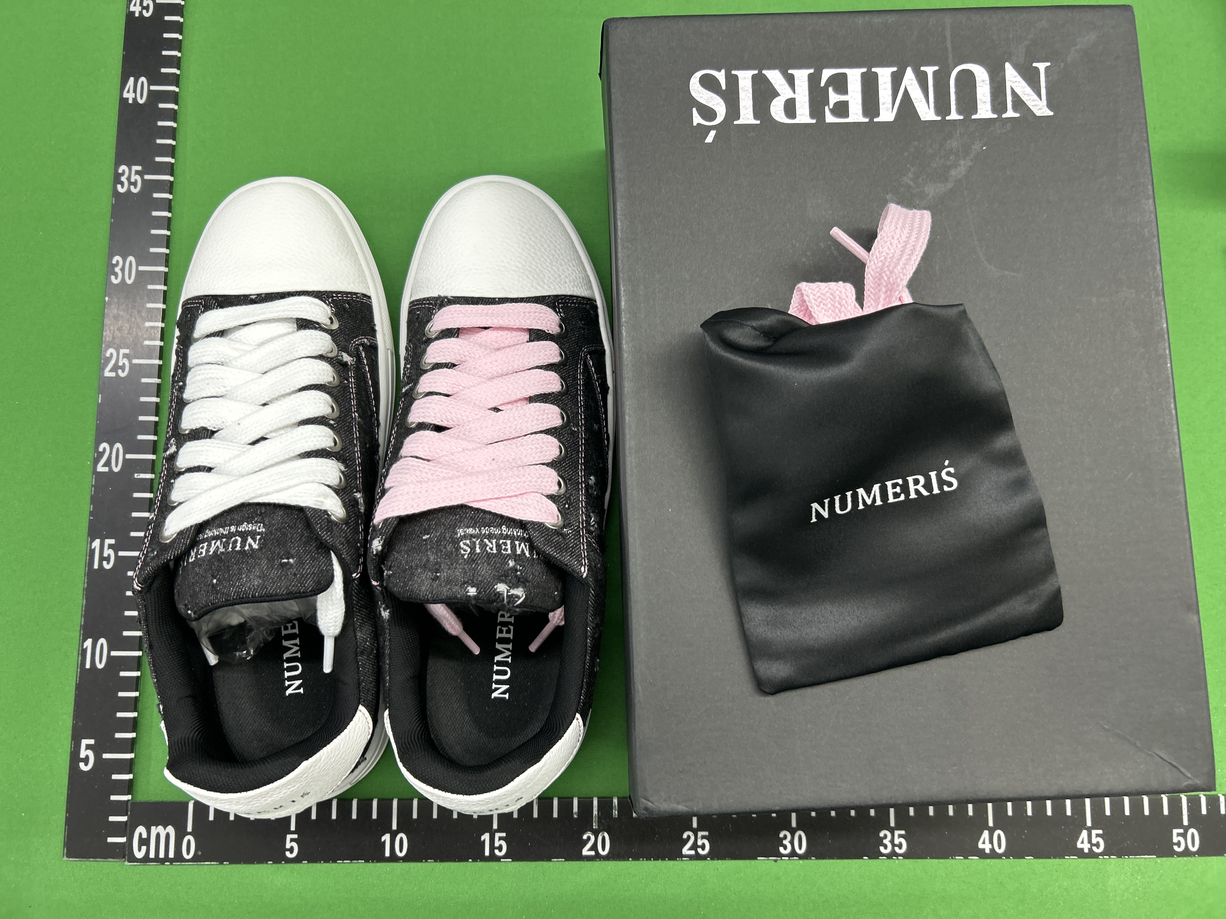 Numeris shoes