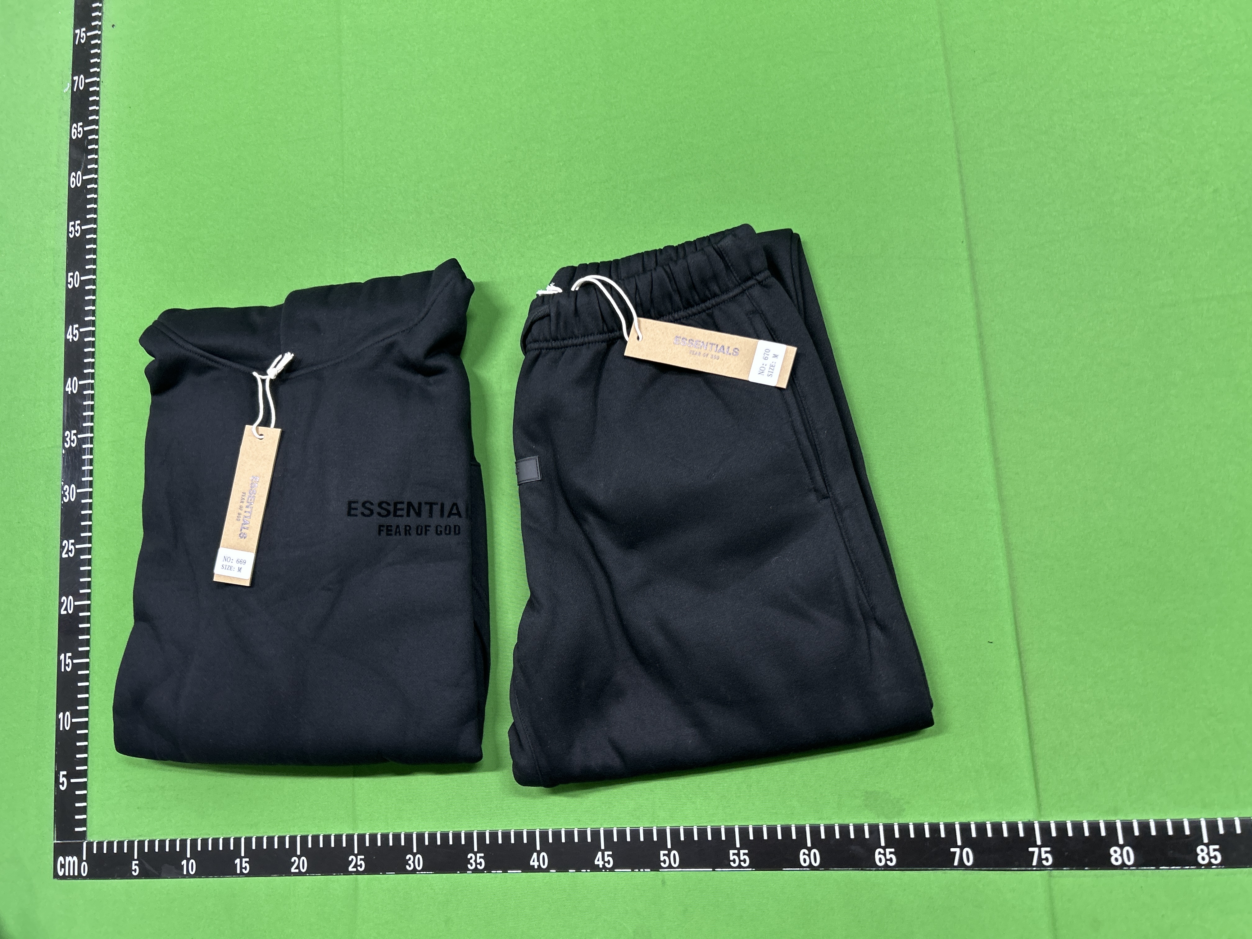 Essentials Set (+24 options)