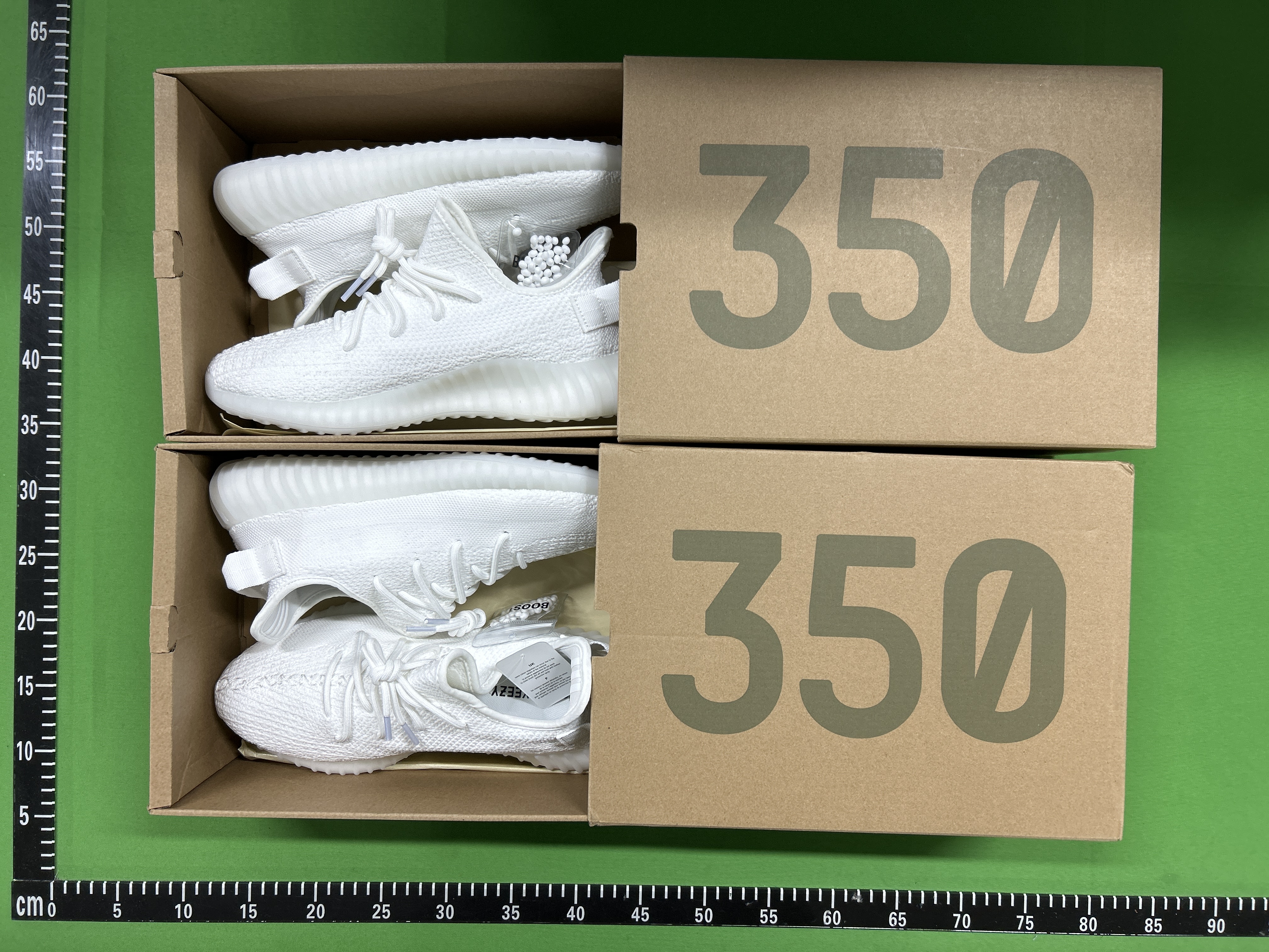 Yeezy Boost 350 (+24 color options)