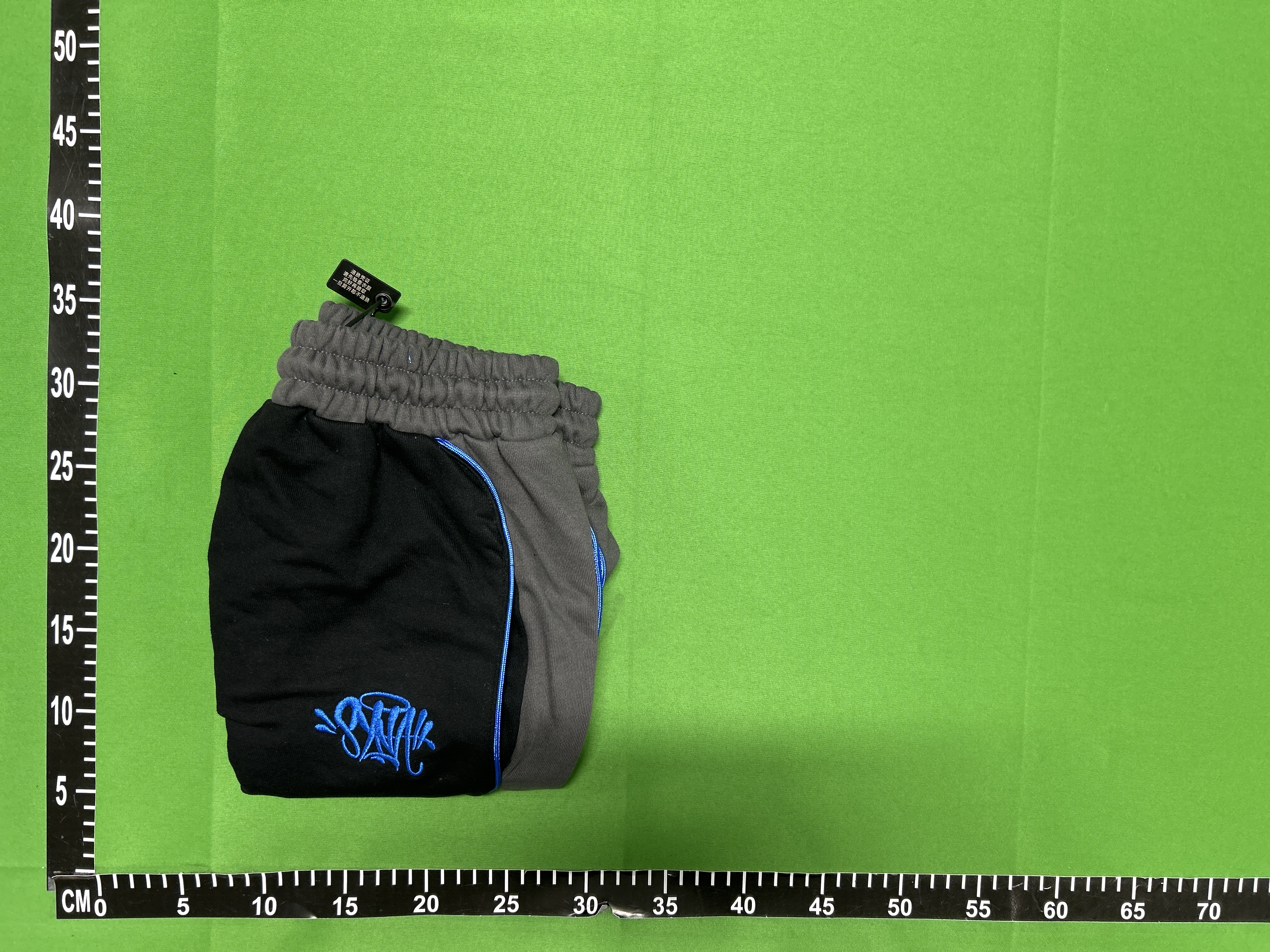 Syna world shorts brand new