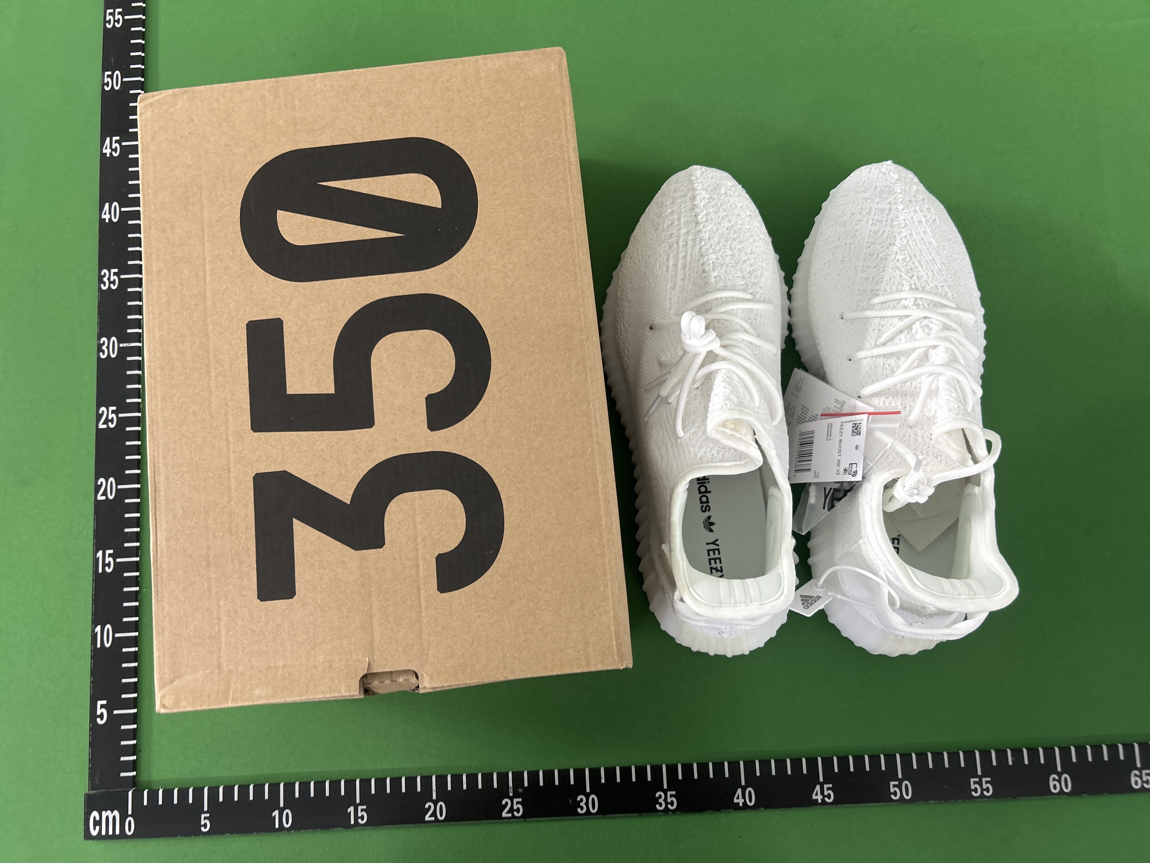 Yeezy Boost  350 (+18 Colourways)