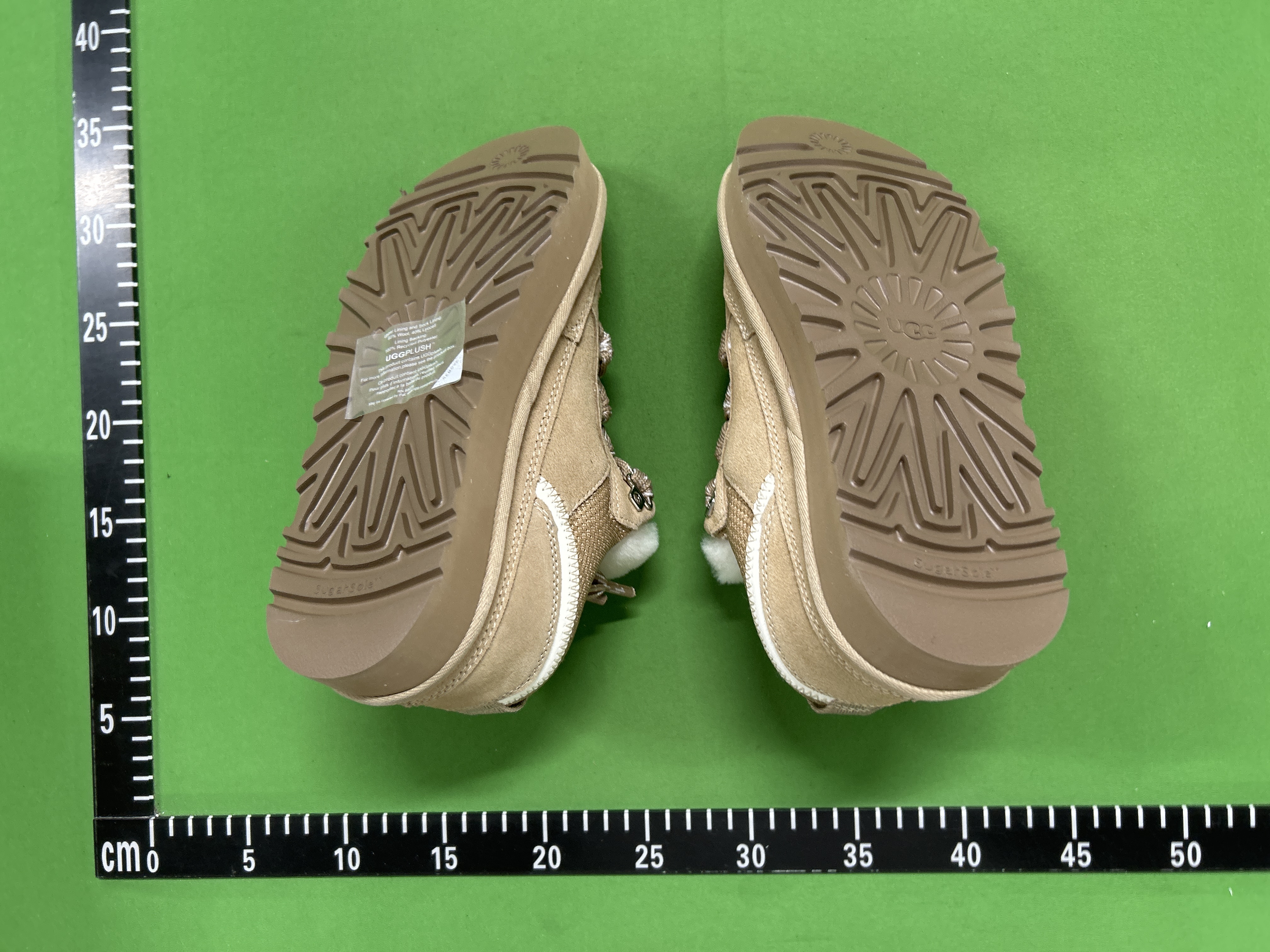 UGG Sneakers