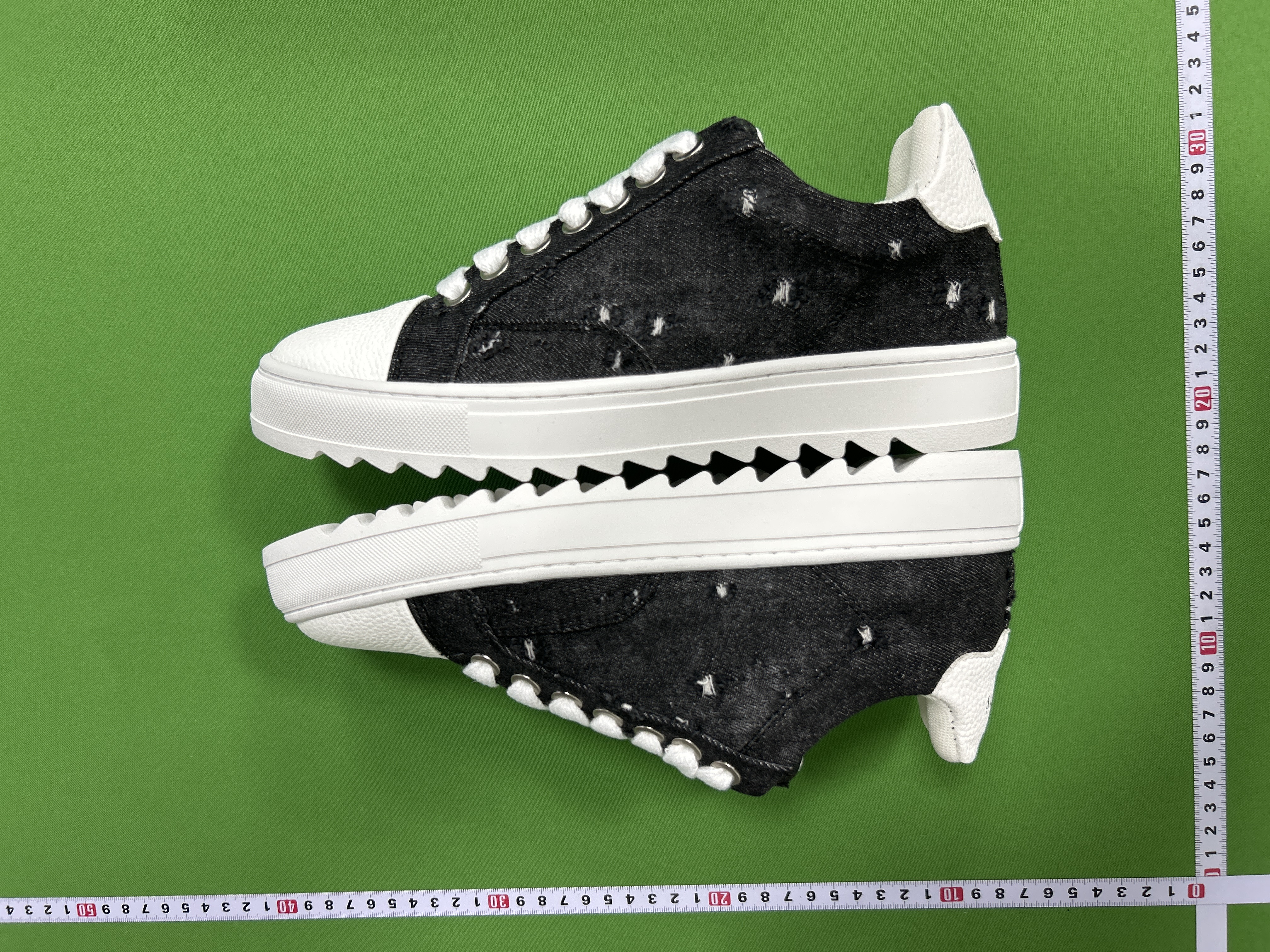 Numeris shoes