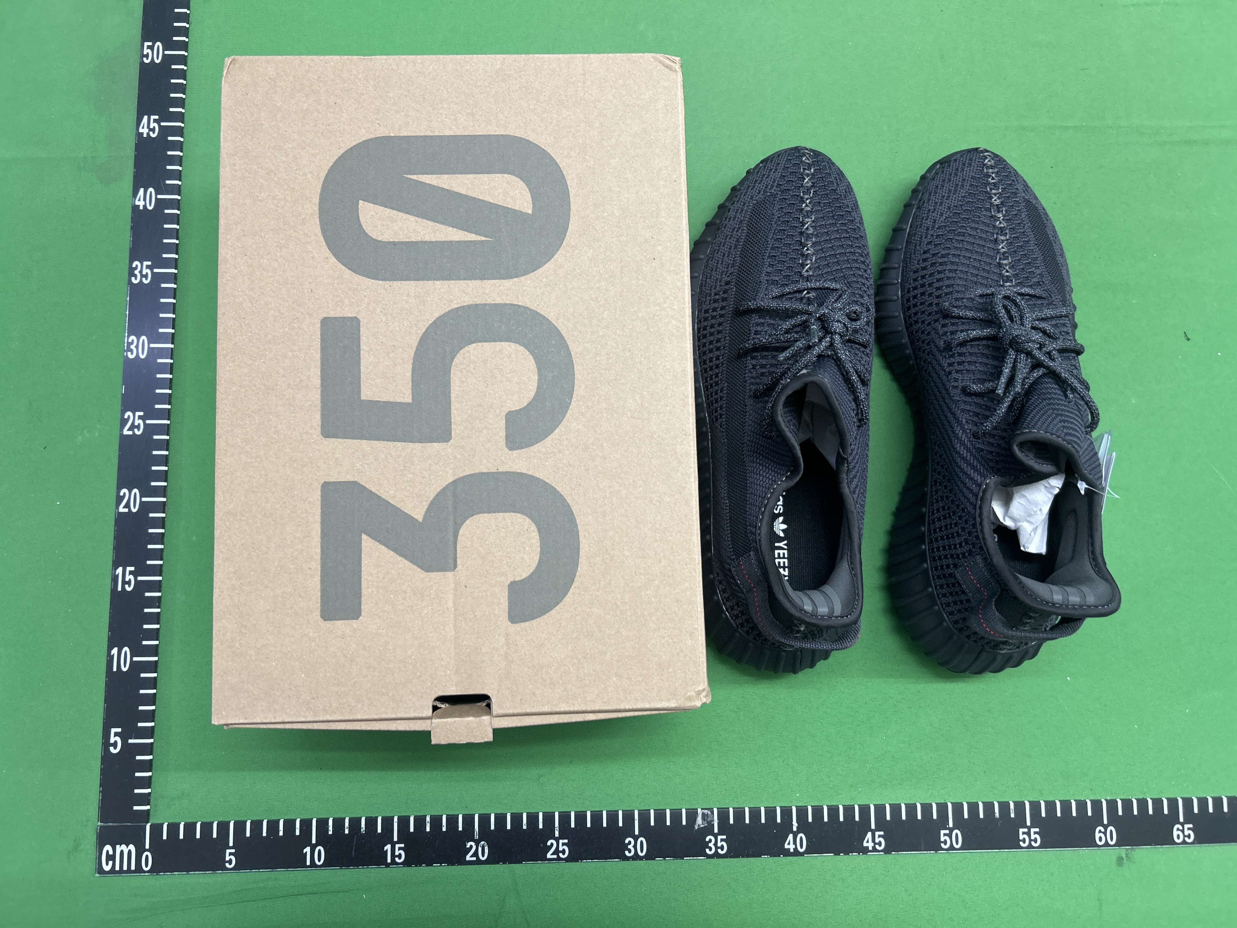 Yeezy Boost  350 (+18 Colourways)