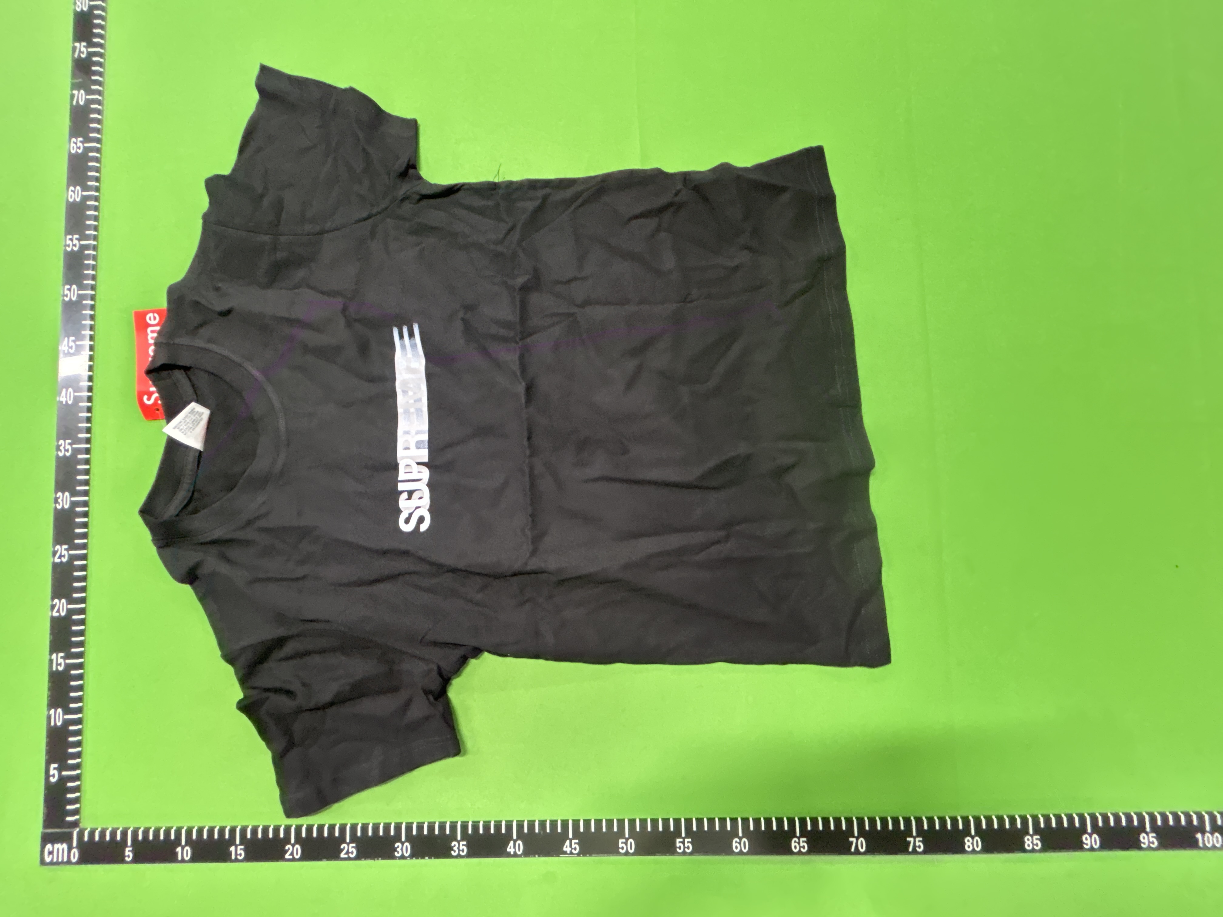 Supreme tee
