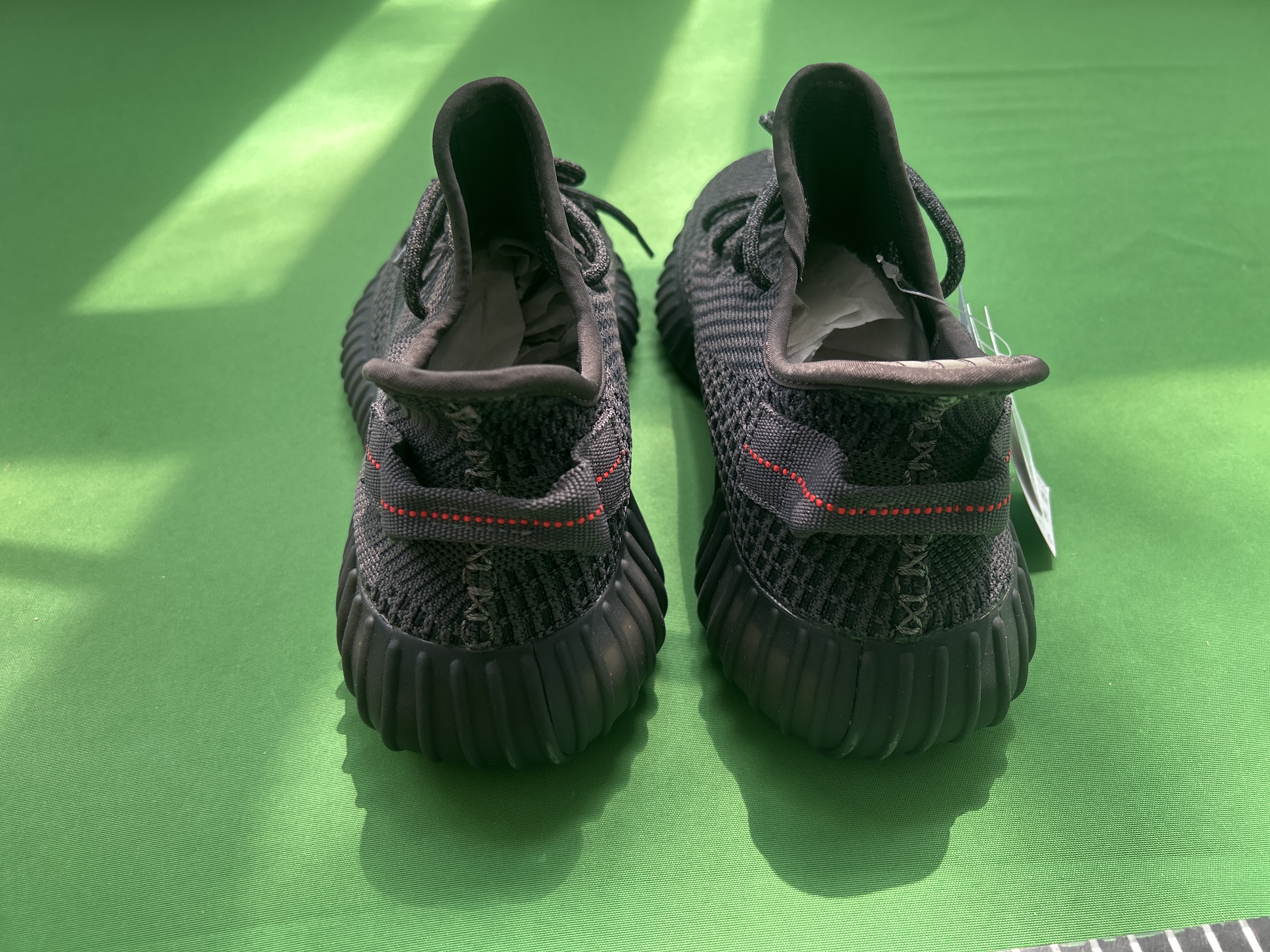 Yeezy Boost 350 (+24 color options)