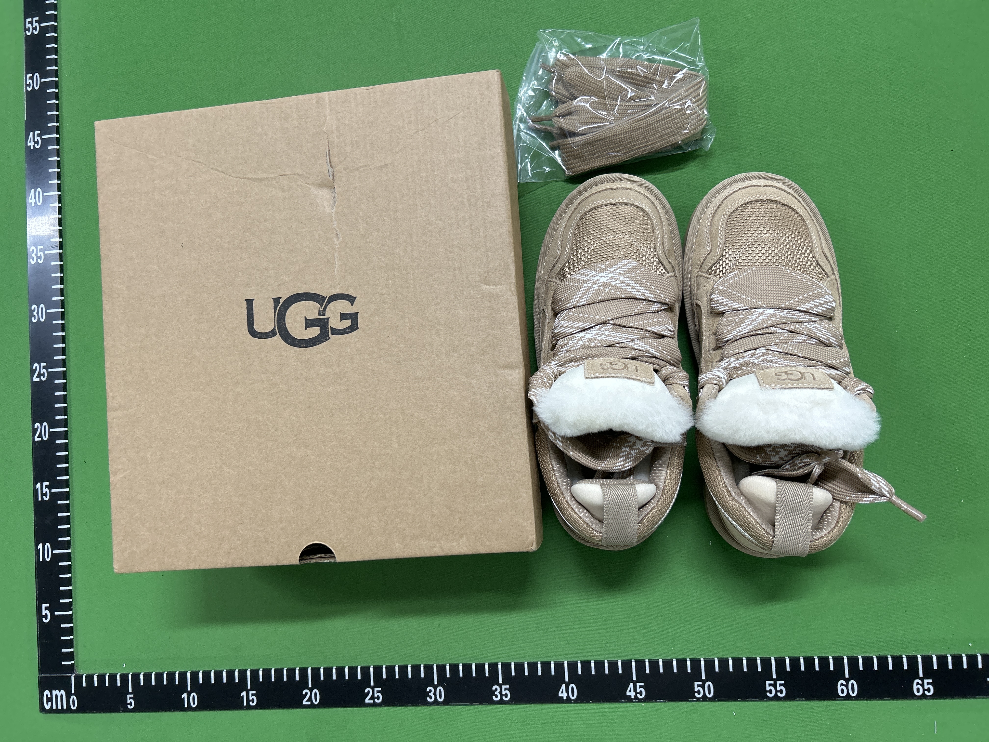 UGG Sneakers