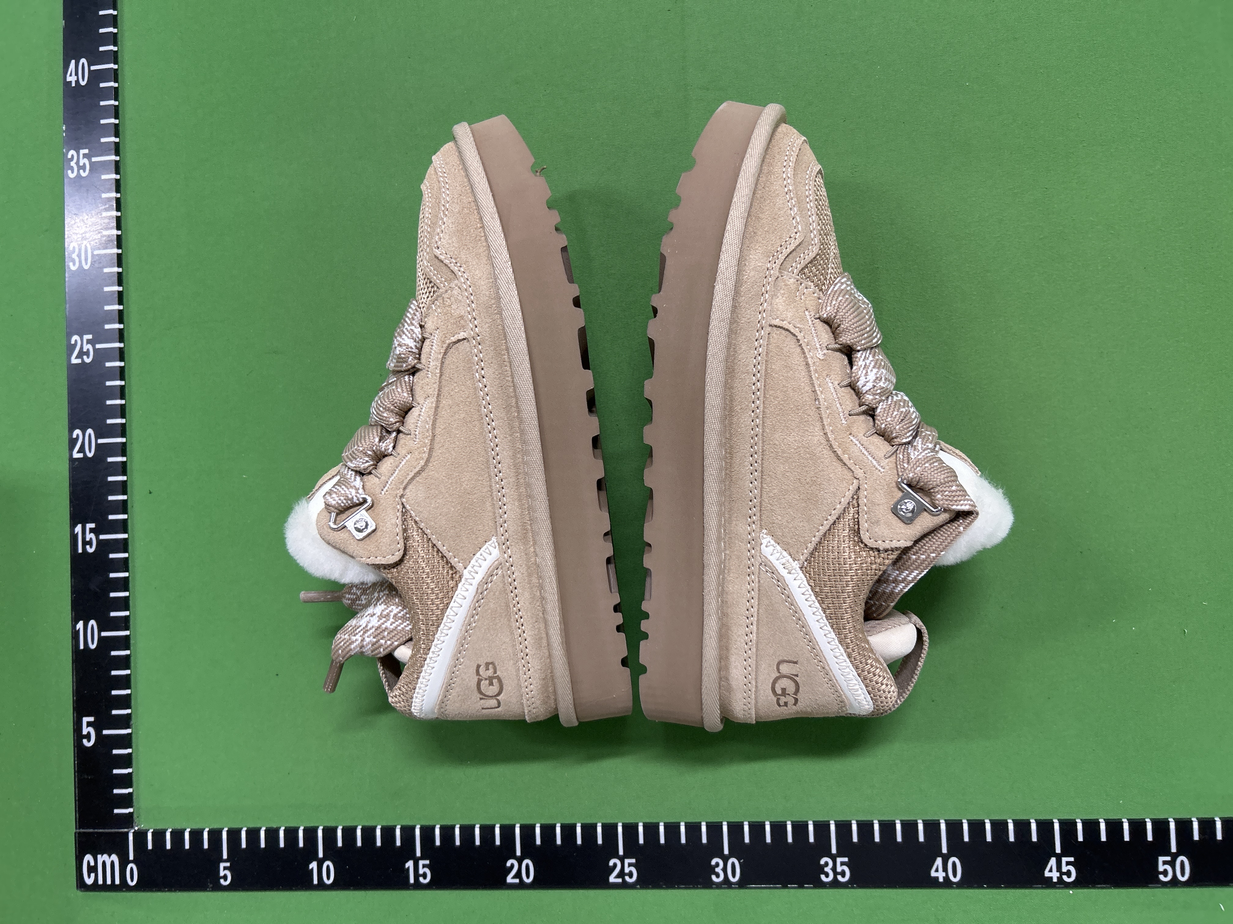 UGG Sneakers