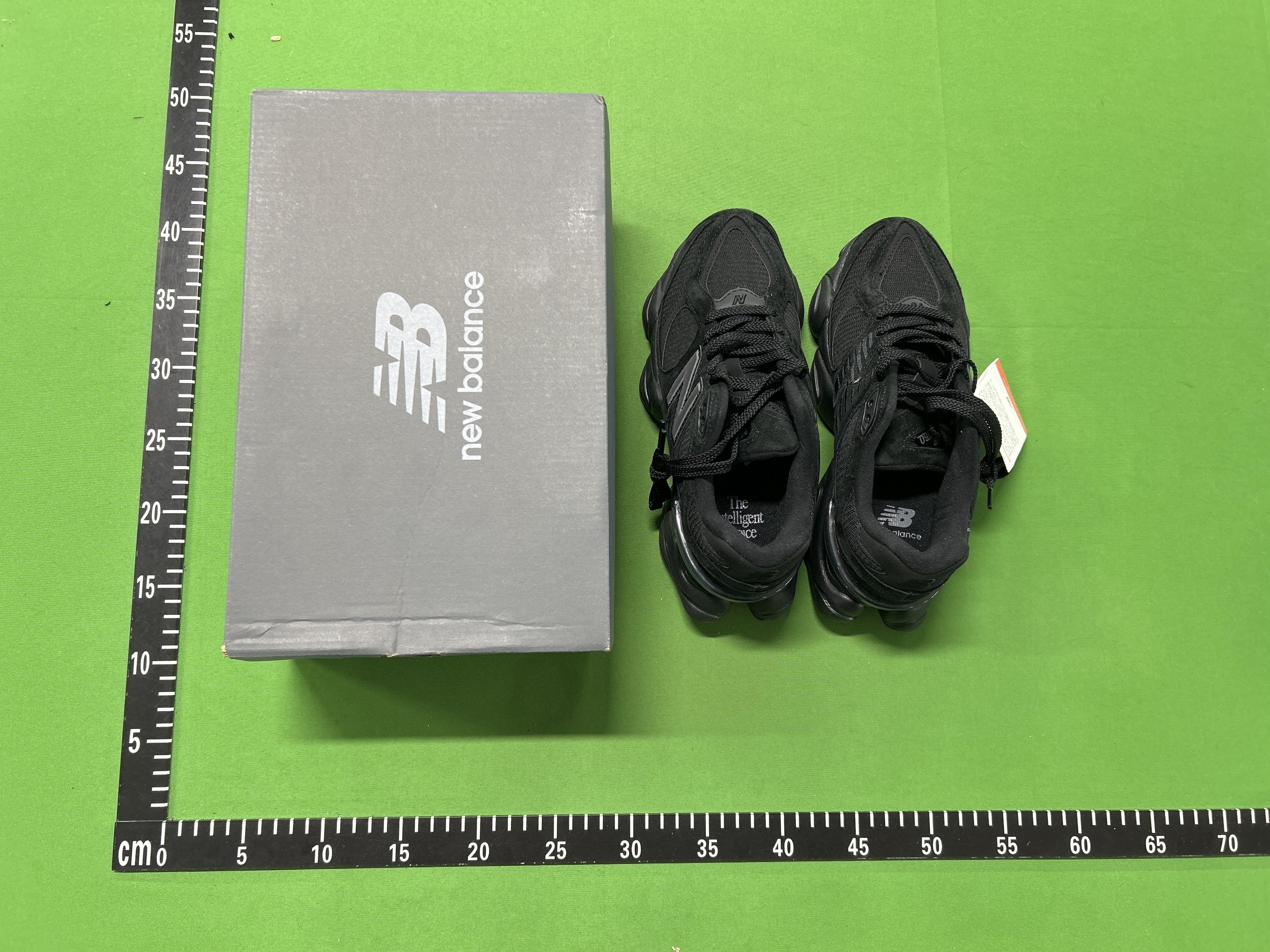 New Balance 9060 (+10 Colourways)