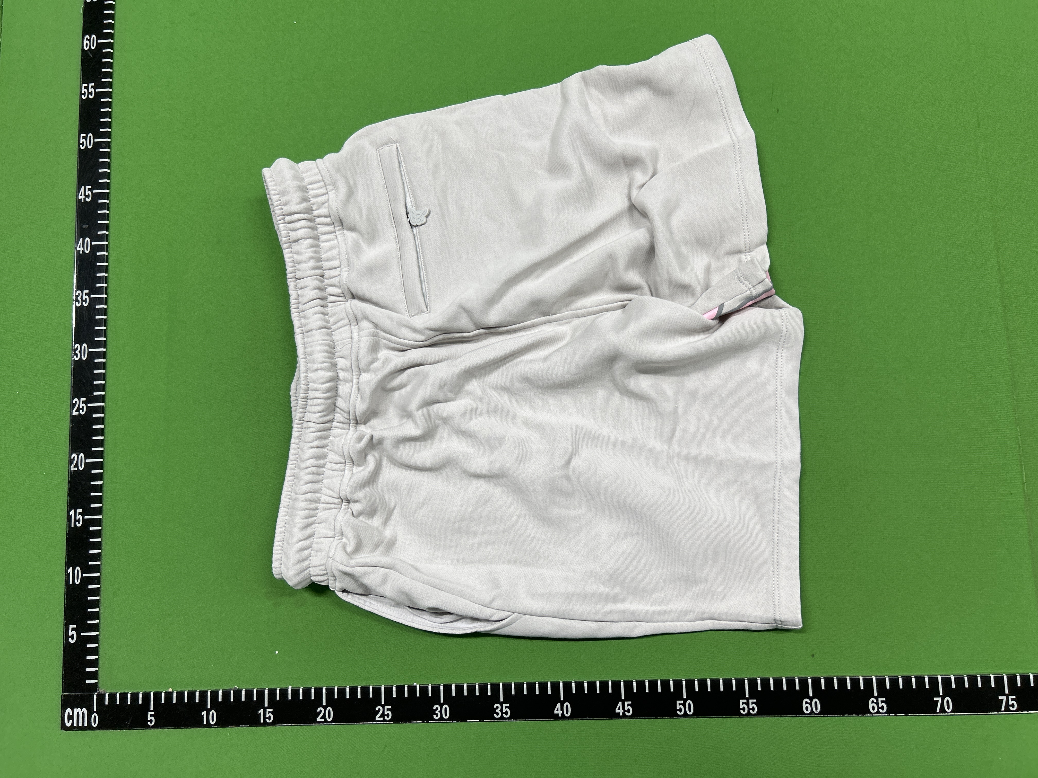 Syna world shorts brand new