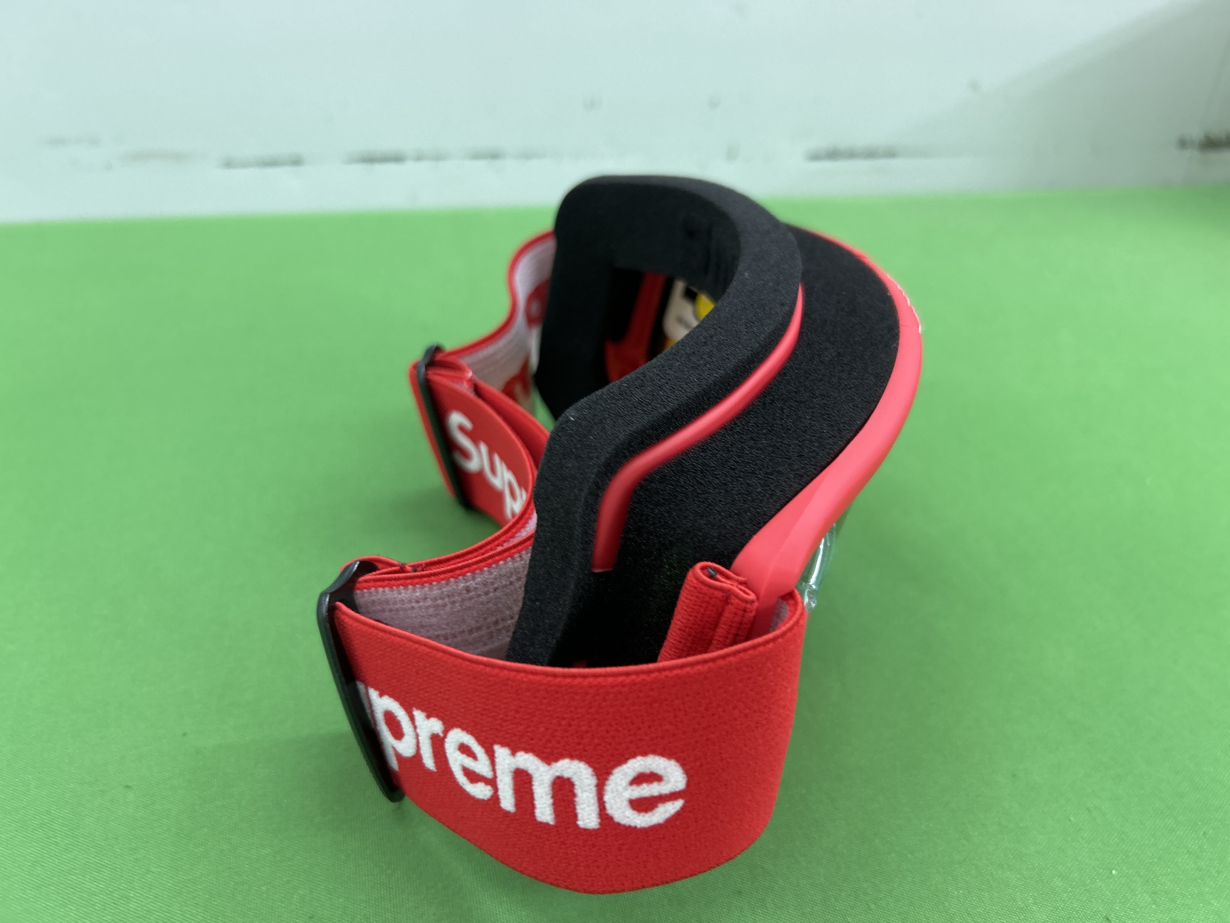 Supreme Googles glasses winter