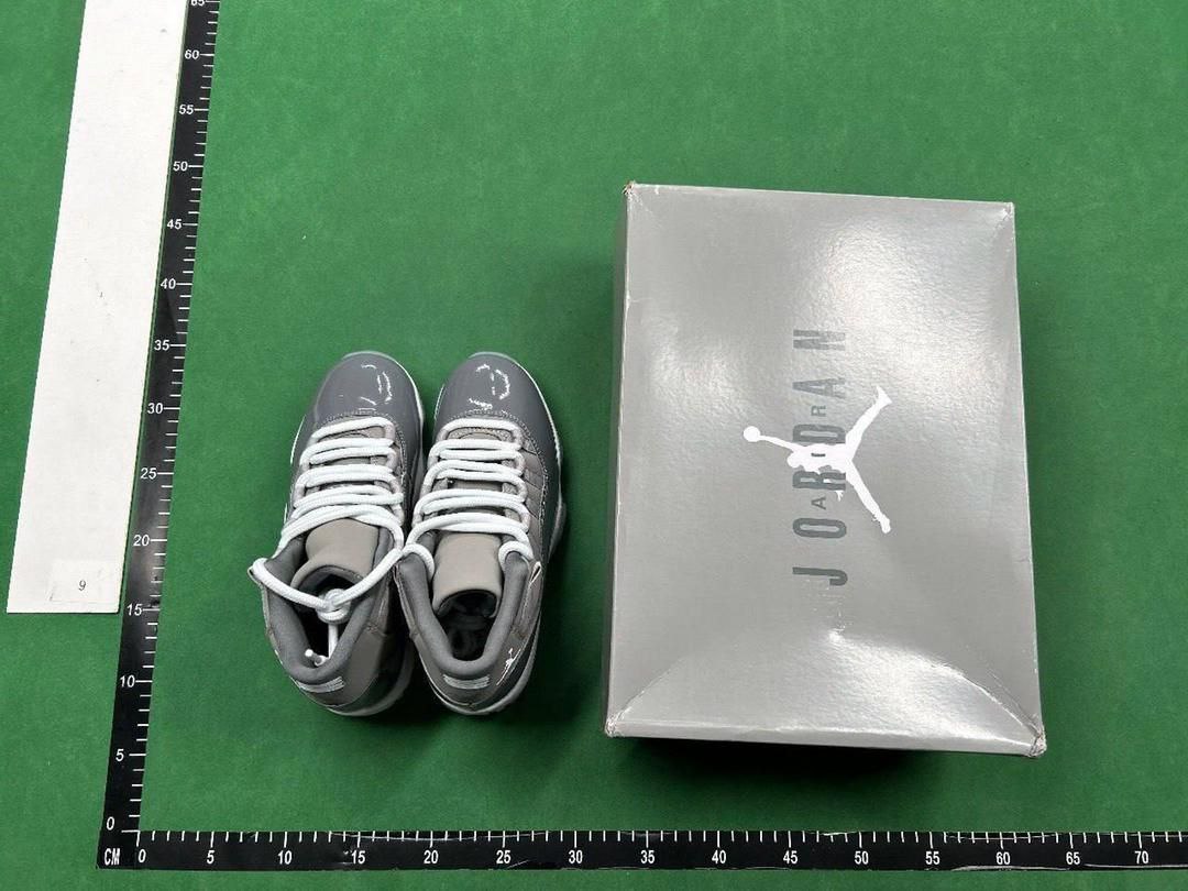 Air Jordan 11 (+20 Colorways)