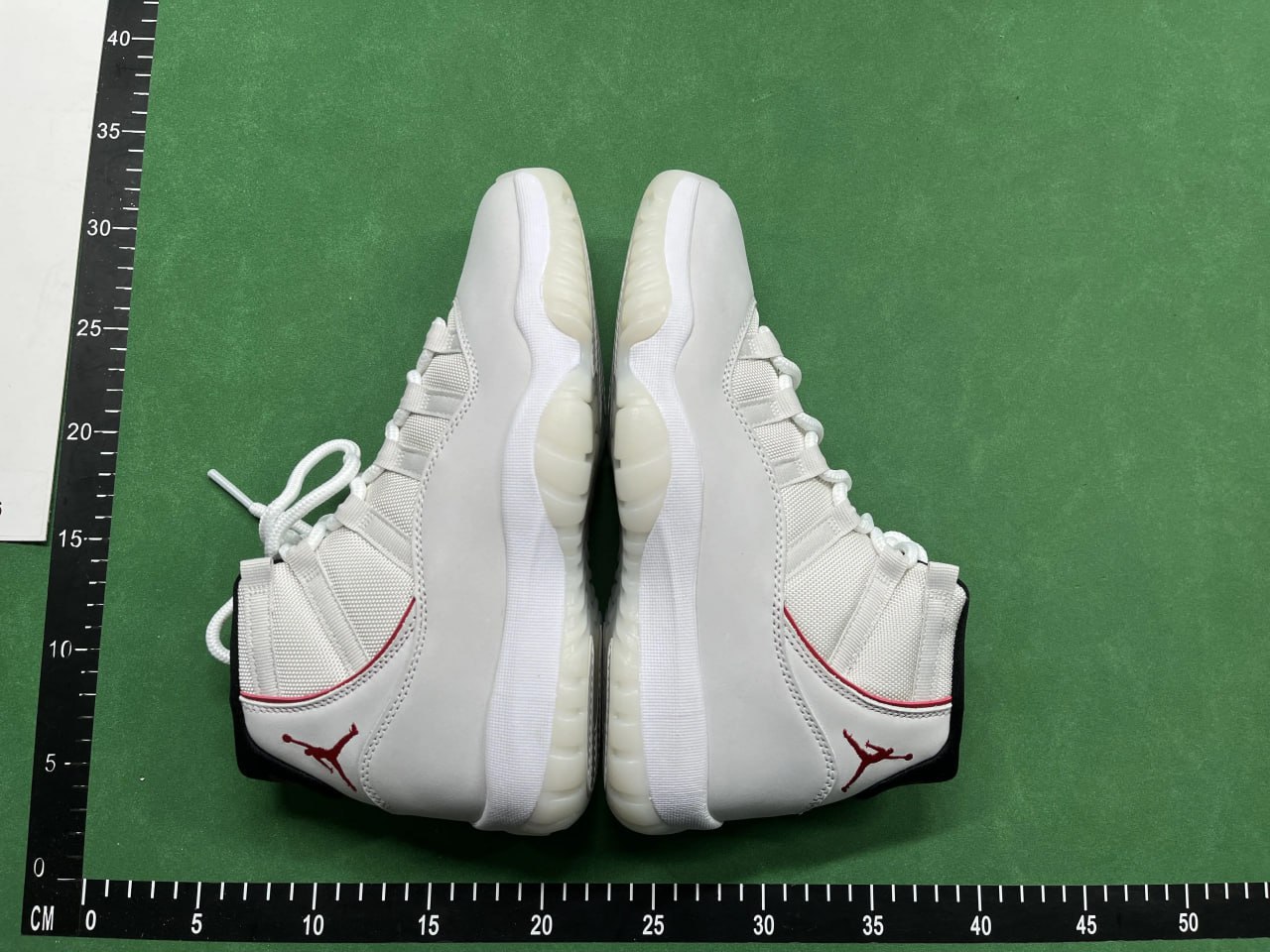 Air Jordan 11 (+20 Colorways)