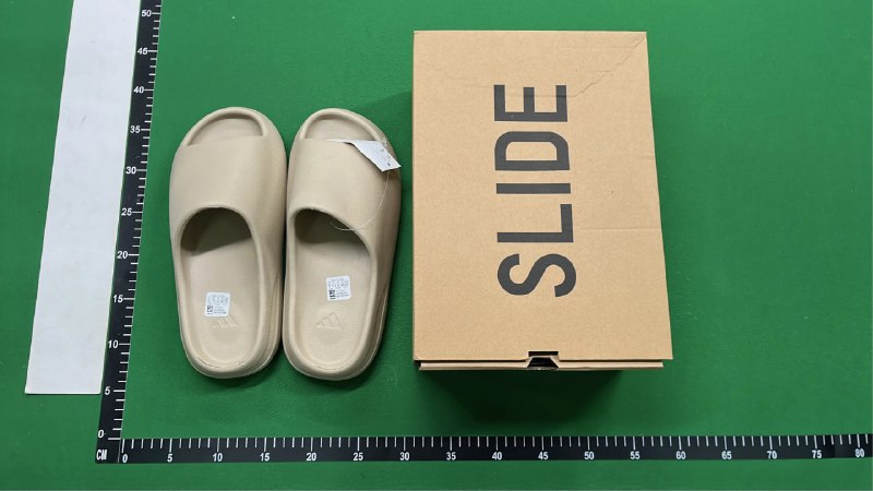Yeezy Slides(+14 Colorways)