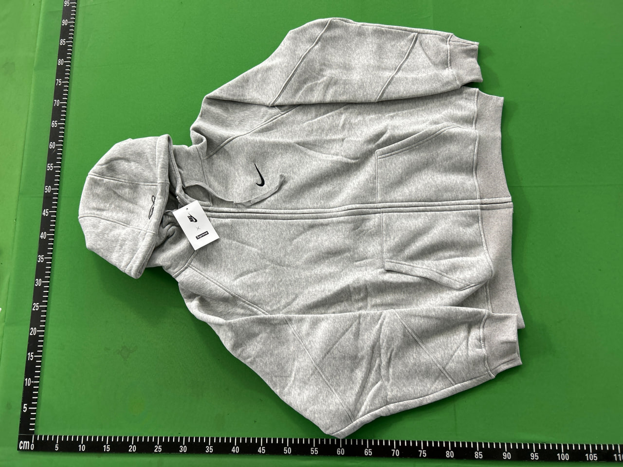 Nke x Supreme set