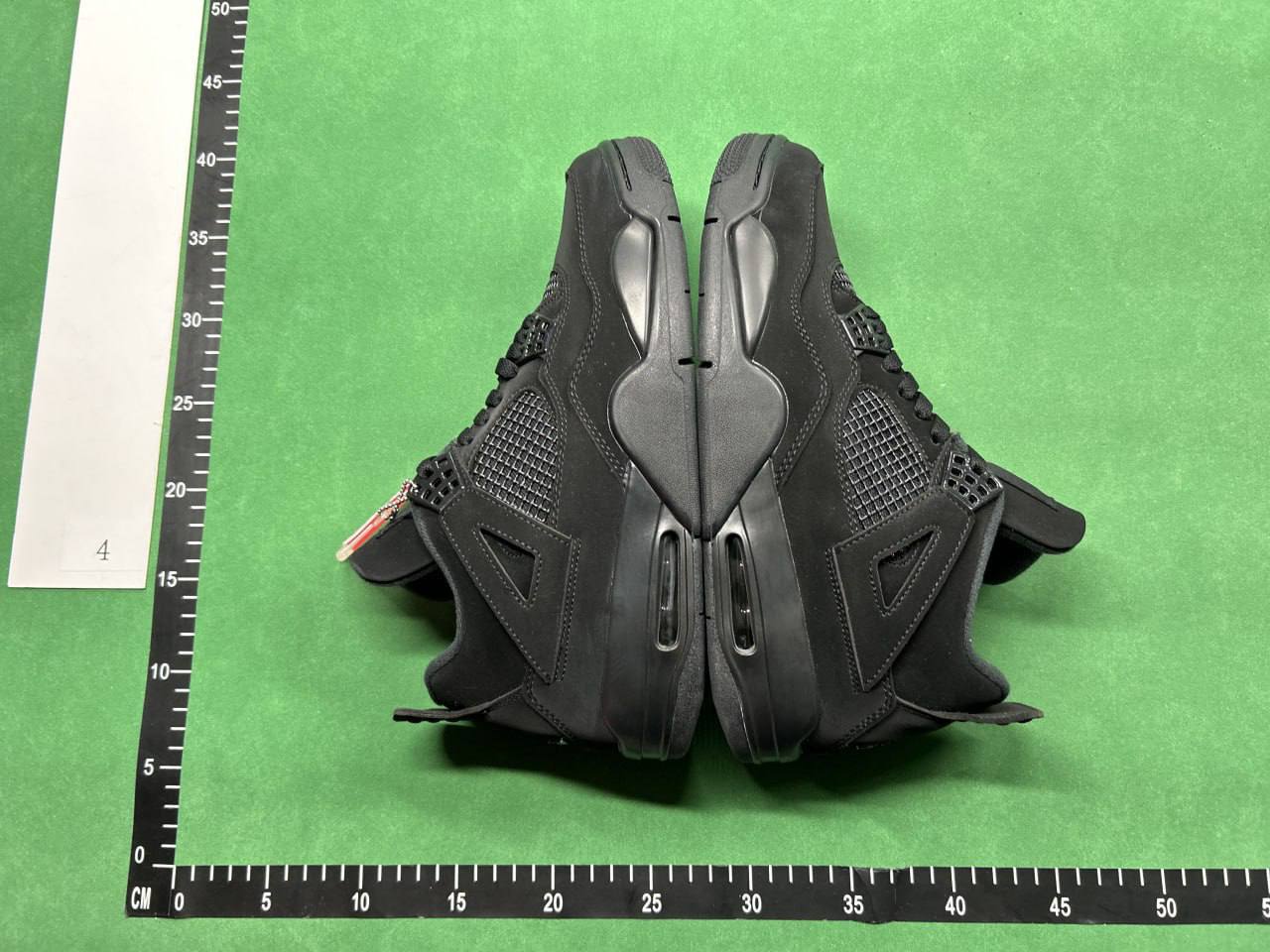 Jordan 4 (+25 Colourways)